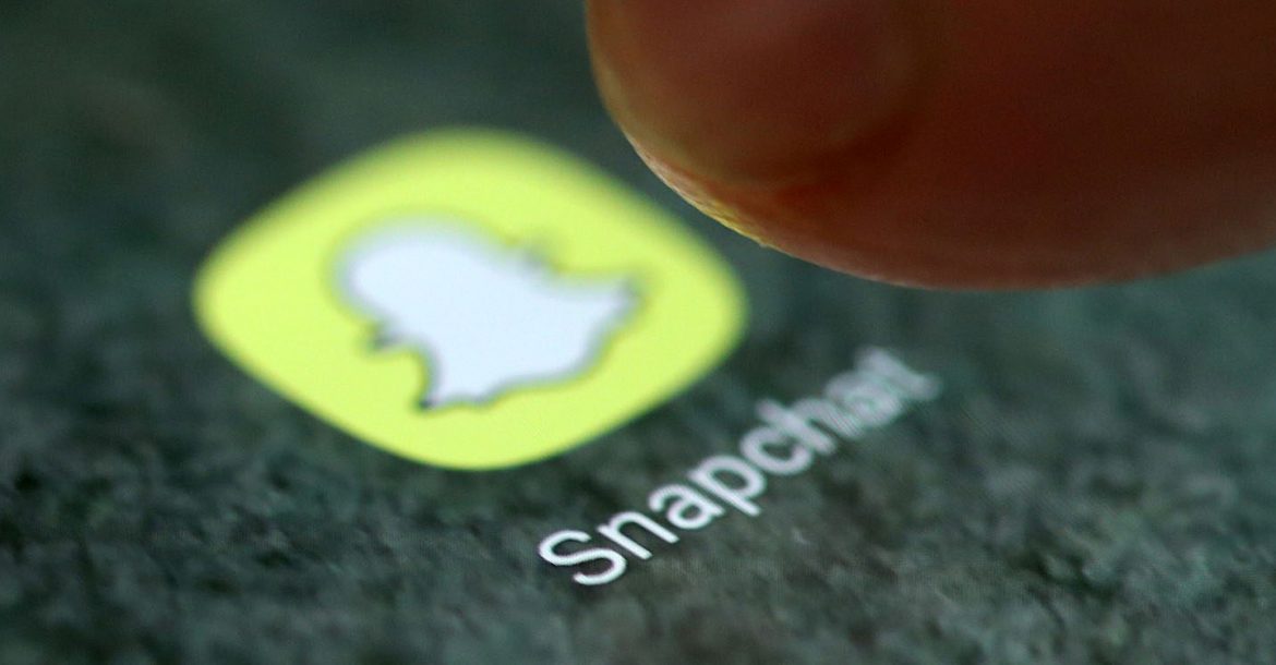 الآن بات بإمكانك إرسال ومشاركة موقعك مع أصدقائك في سنابشات مدونة نظام أون لاين التقنية