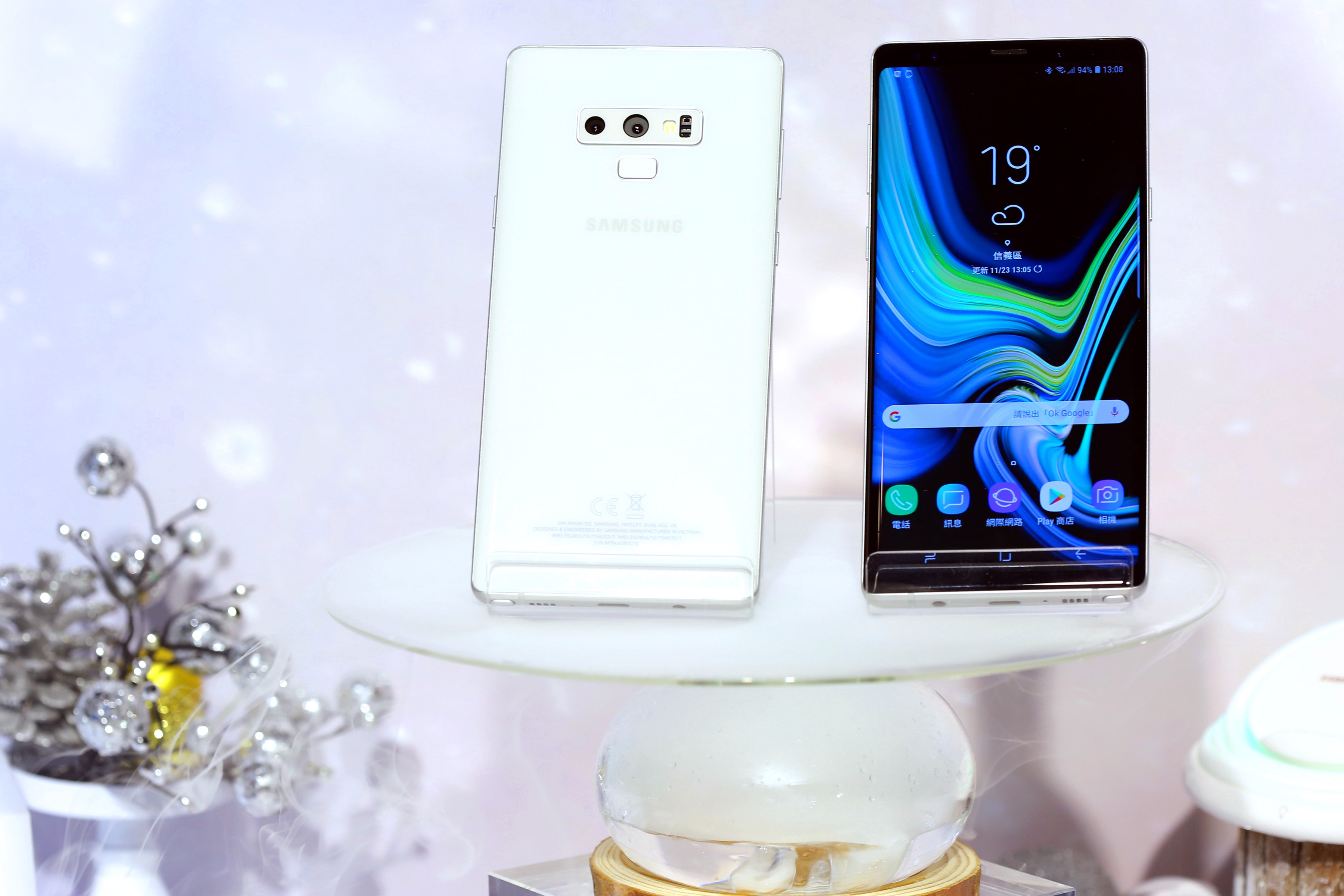 سامسونج تكشف الستار رسمياً عن النسخة البيضاء الرائعة جوال Galaxy Note 9 مع جائزة مدونة نظام أون لاين التقنية