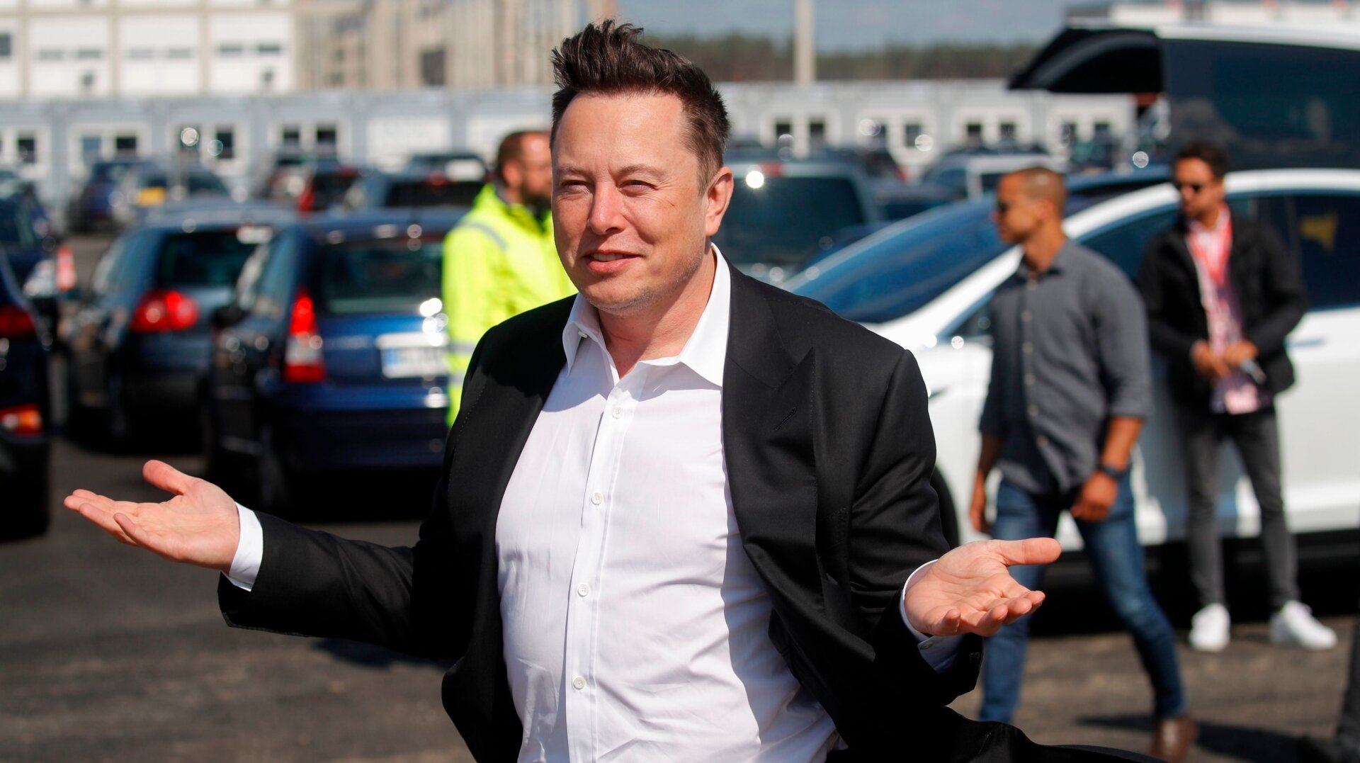 يعتقد الجميع أن إيلون ماسك سيبني شبكة جوال لـ SpaceX مدونة نظام أون لاين التقنية